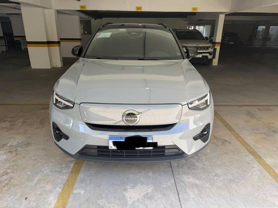 VOLVO XC40 P6 RECHARGE ELECTRIC PLUS VOLVO XC40 P6 RECHARGE ELECTRIC PLUS